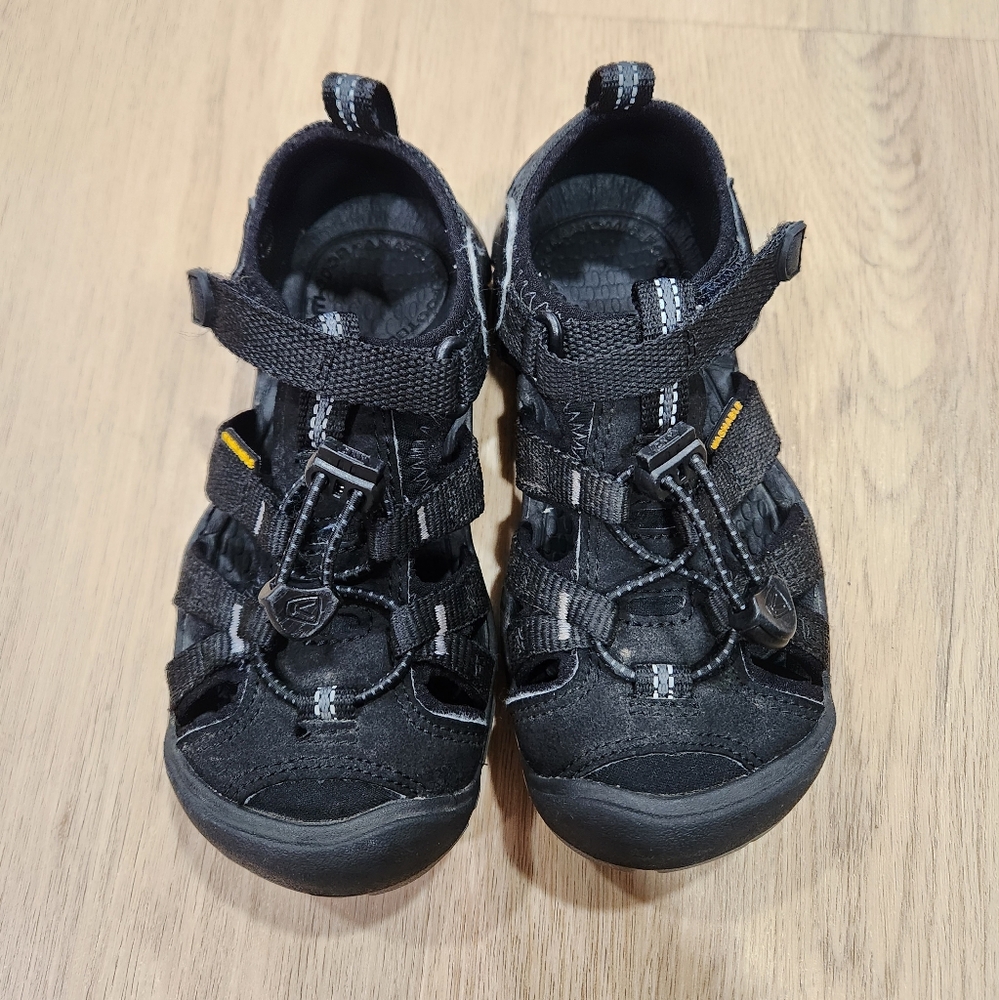 Black Keen Water Sandals (Size 11)